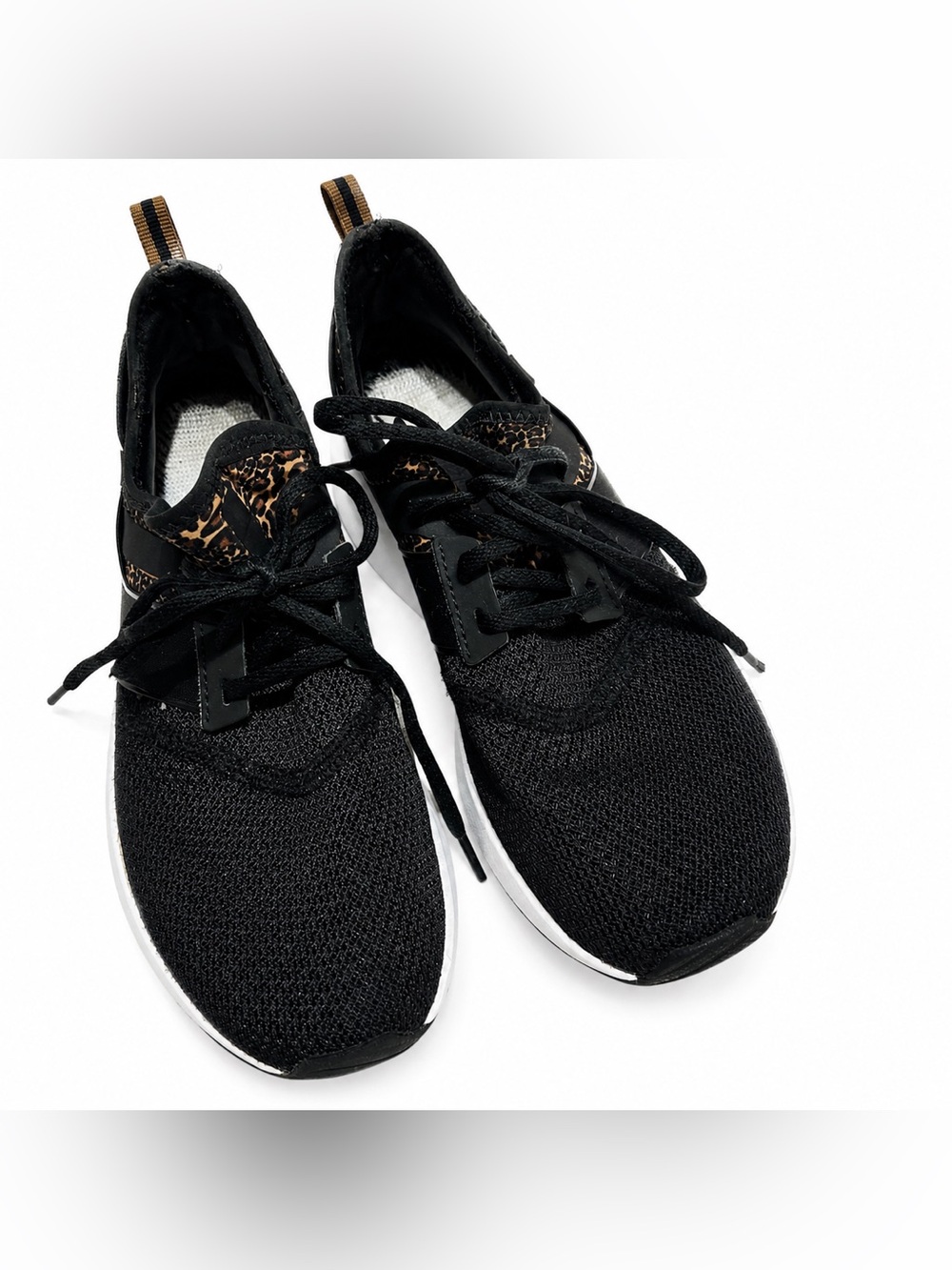 New Balance Women’s Size 8.5 Black Running Shoes Leopard Print Athletic Sneakers